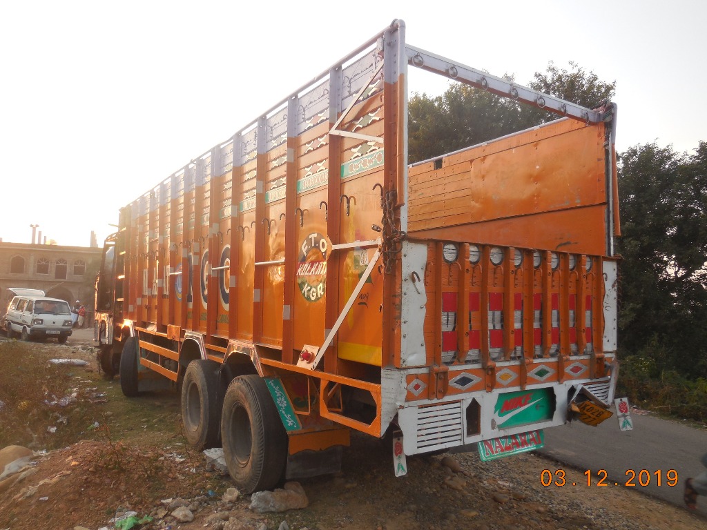 MAHINDRA 2014 picture 4