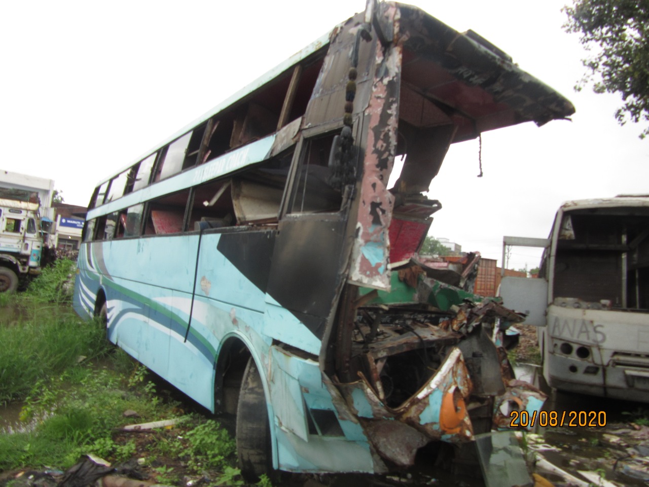 ASHOK-LEYLAND 2013 picture 6