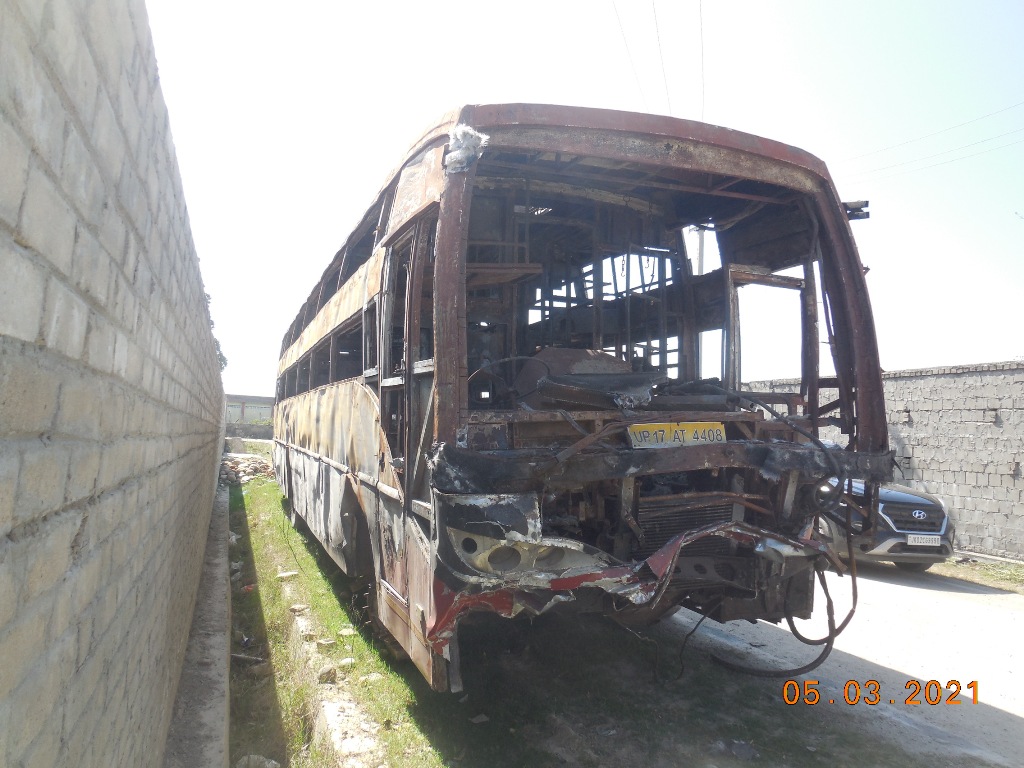 ASHOK-LEYLAND 2017 picture 2