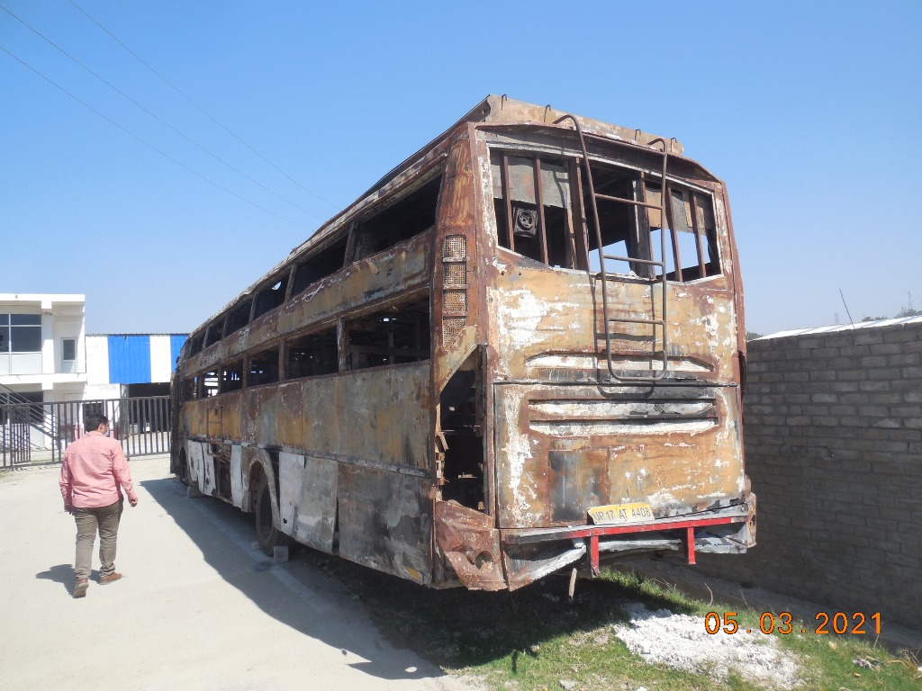 ASHOK-LEYLAND 2017 picture 4