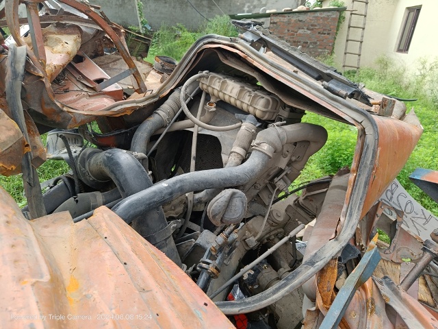 ASHOK-LEYLAND 2016 picture 3