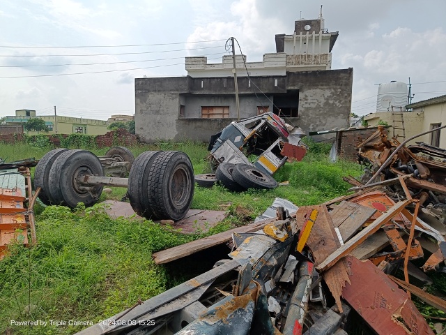 ASHOK-LEYLAND 2016 picture 6