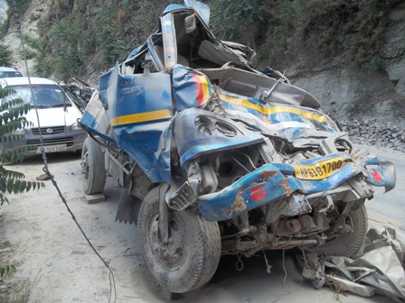 MAHINDRA 2010 picture 4