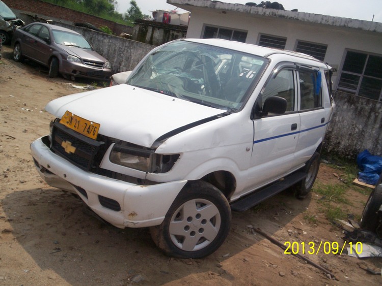 TAVERA-NEO 2011 picture 5