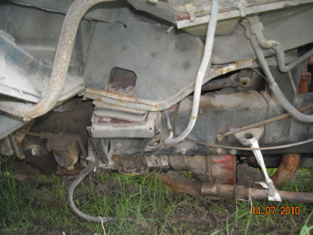 ASHOK-LEYLAND 2002 picture 3