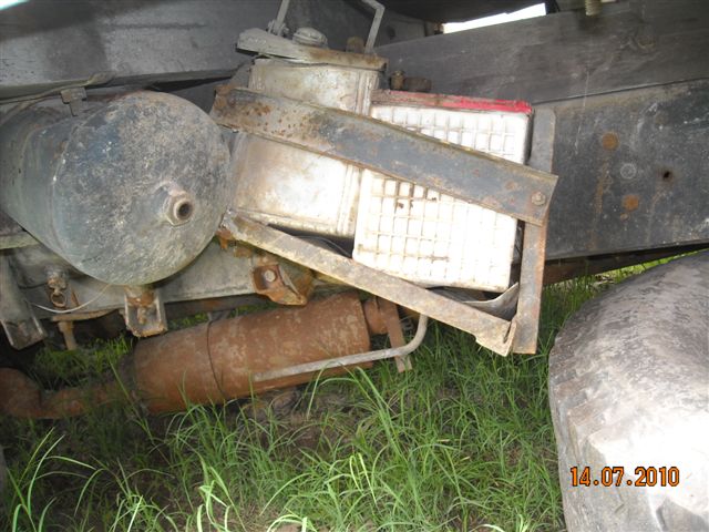 ASHOK-LEYLAND 2002 picture 9