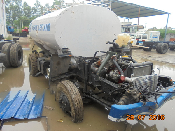 ASHOK-LEYLAND 2016 picture 2