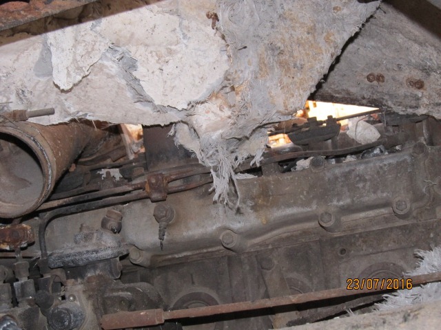 ASHOK-LEYLAND 2010 picture 4