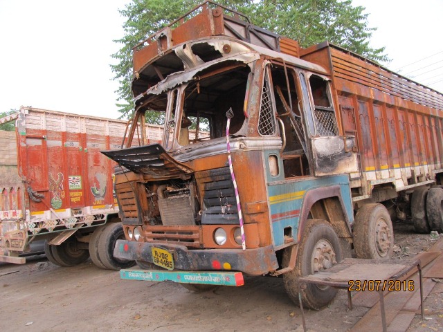 ASHOK-LEYLAND 2010 picture 4
