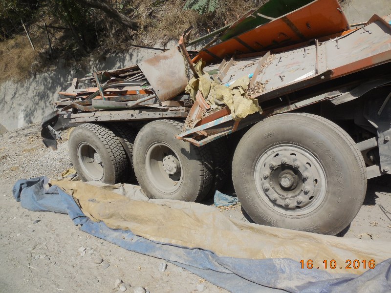 ASHOK-LEYLAND 2015 picture 3