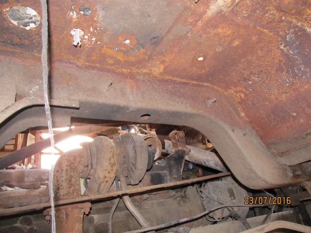 ASHOK-LEYLAND 2010 picture 7