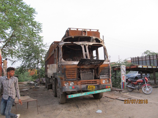 ASHOK-LEYLAND 2010 picture 9