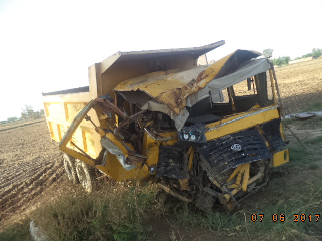 ASHOK-LEYLAND 2008 picture 2