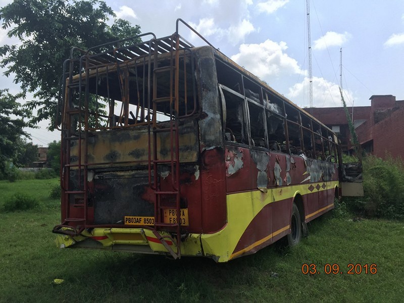 ASHOK-LEYLAND 2013 picture 10