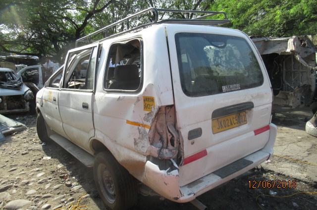 TAVERA-B1 2006 picture 2