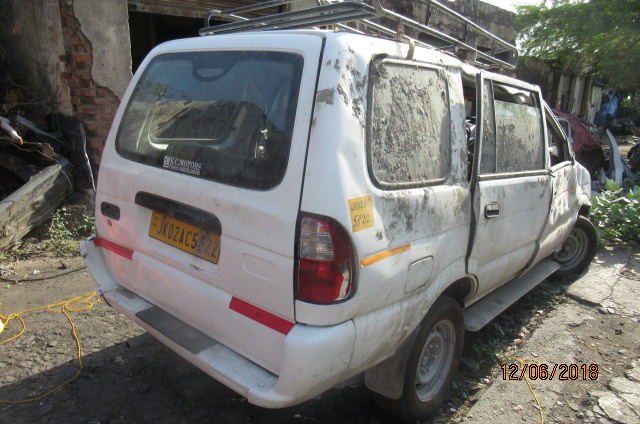 TAVERA-B1 2006 picture 3