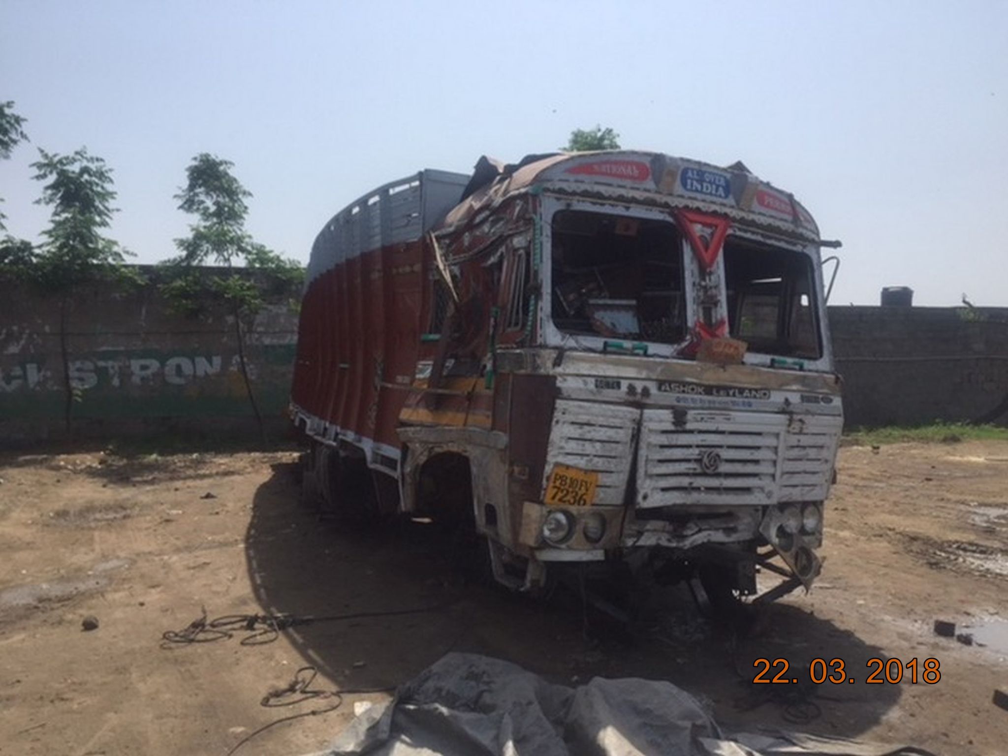 ASHOK-LEYLAND 2017 picture 10