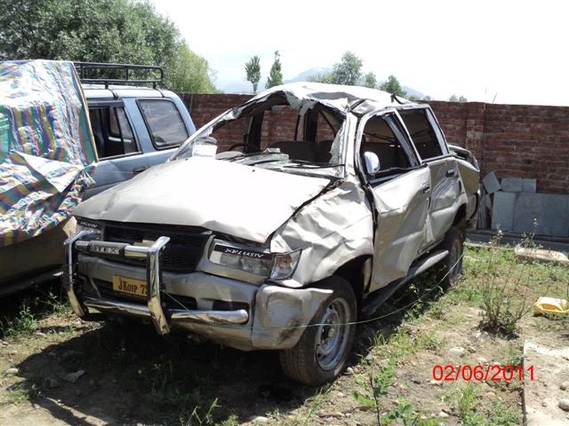 TAVERA-NEO 2010 picture 10