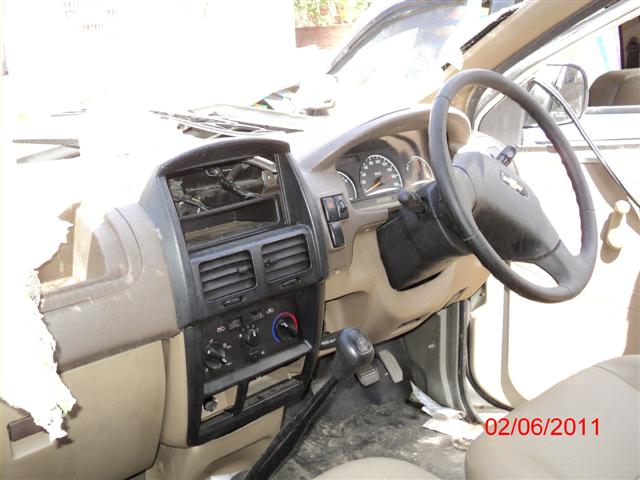 TAVERA-NEO 2010 picture 6