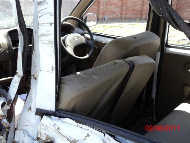TAVERA-NEO 2011 picture 8